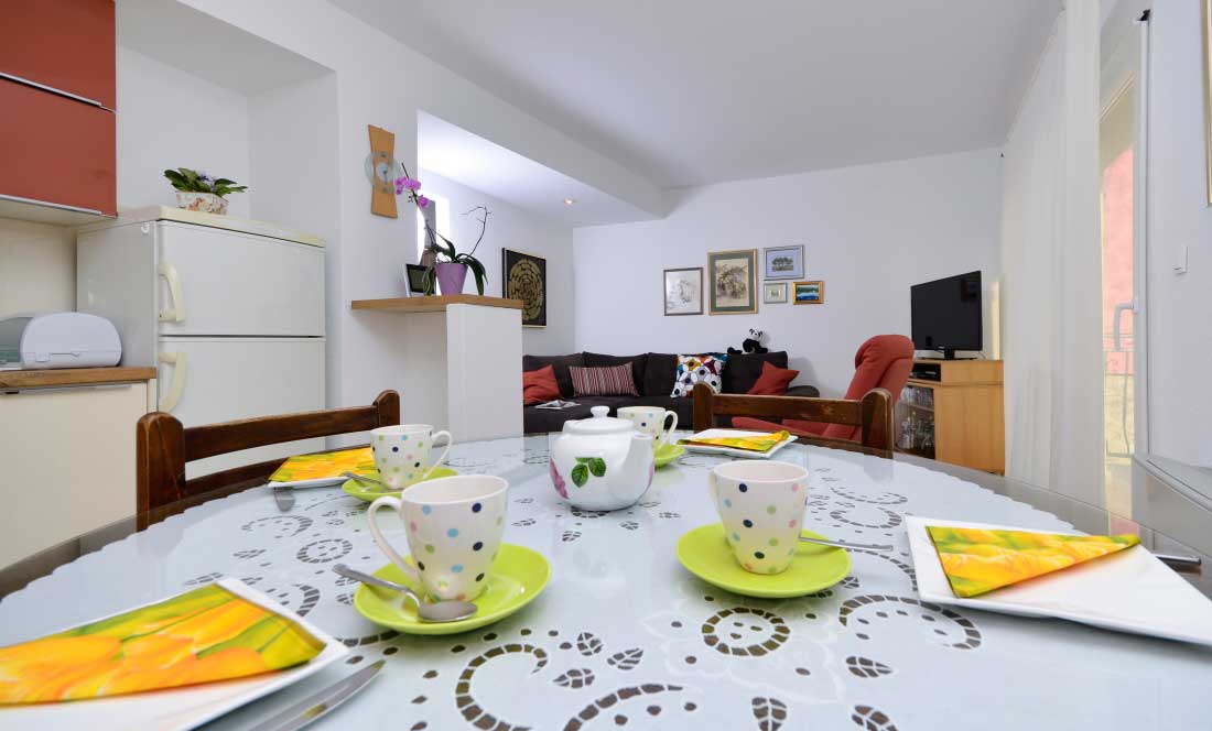 Baska Voda Chorwacja - Apartamenty Jurišić / 03