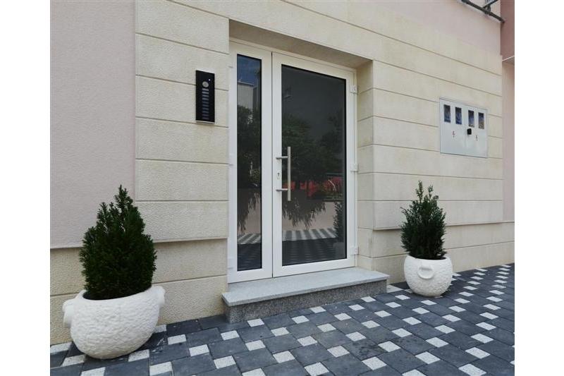 Private accommodation Makarska - Apartment Dalmacija A2 / 03