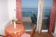 apartman pogled kroz prozor